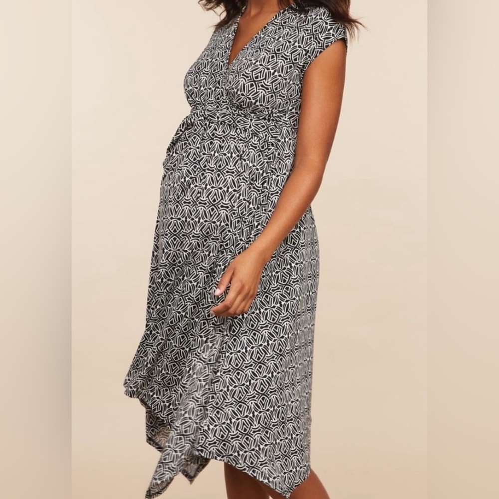 Motherhood Maternity Black and White Geometric Blouse
